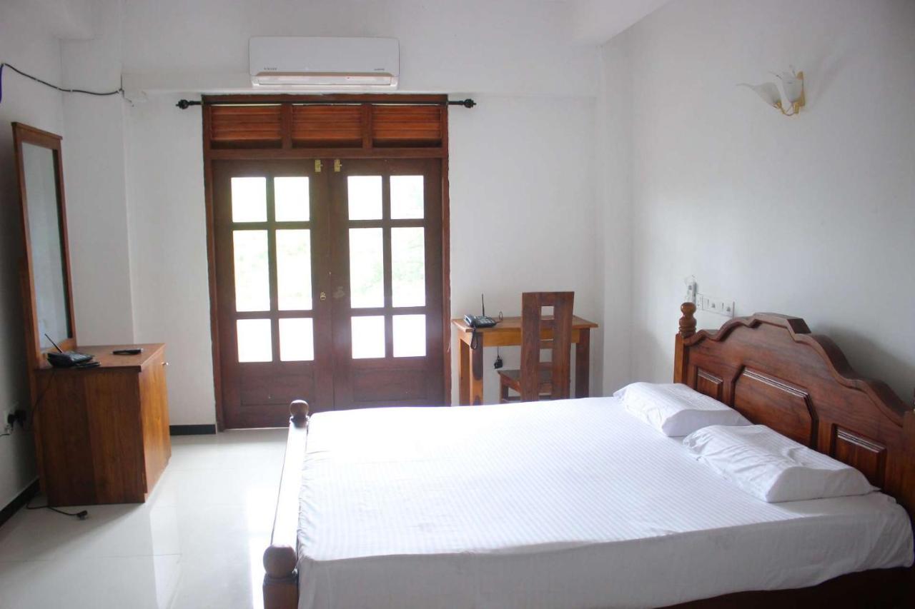 Heritage Eco Resort Kelaniya Екстериор снимка